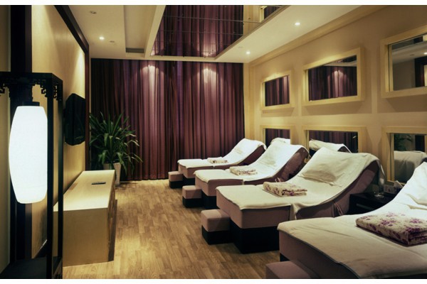 桑拿游泳减肥店，成都热门养生休闲去处(成都游泳健身会所)